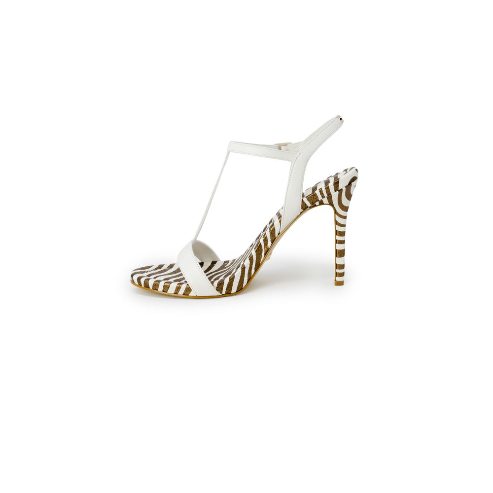 Sapatos de Salto Alto Guess