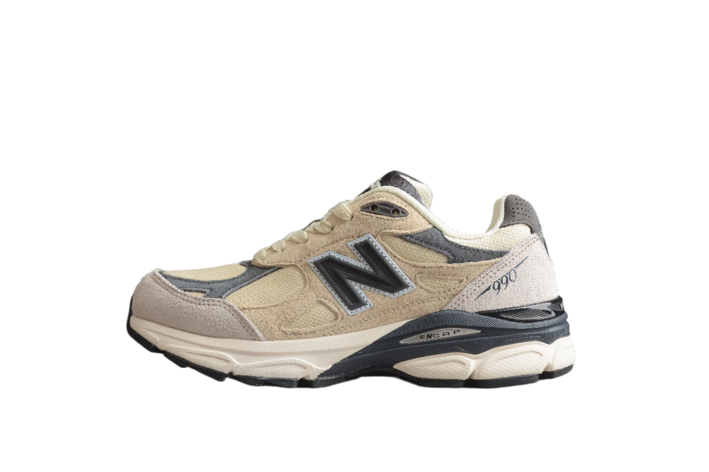 New Balance 990v3