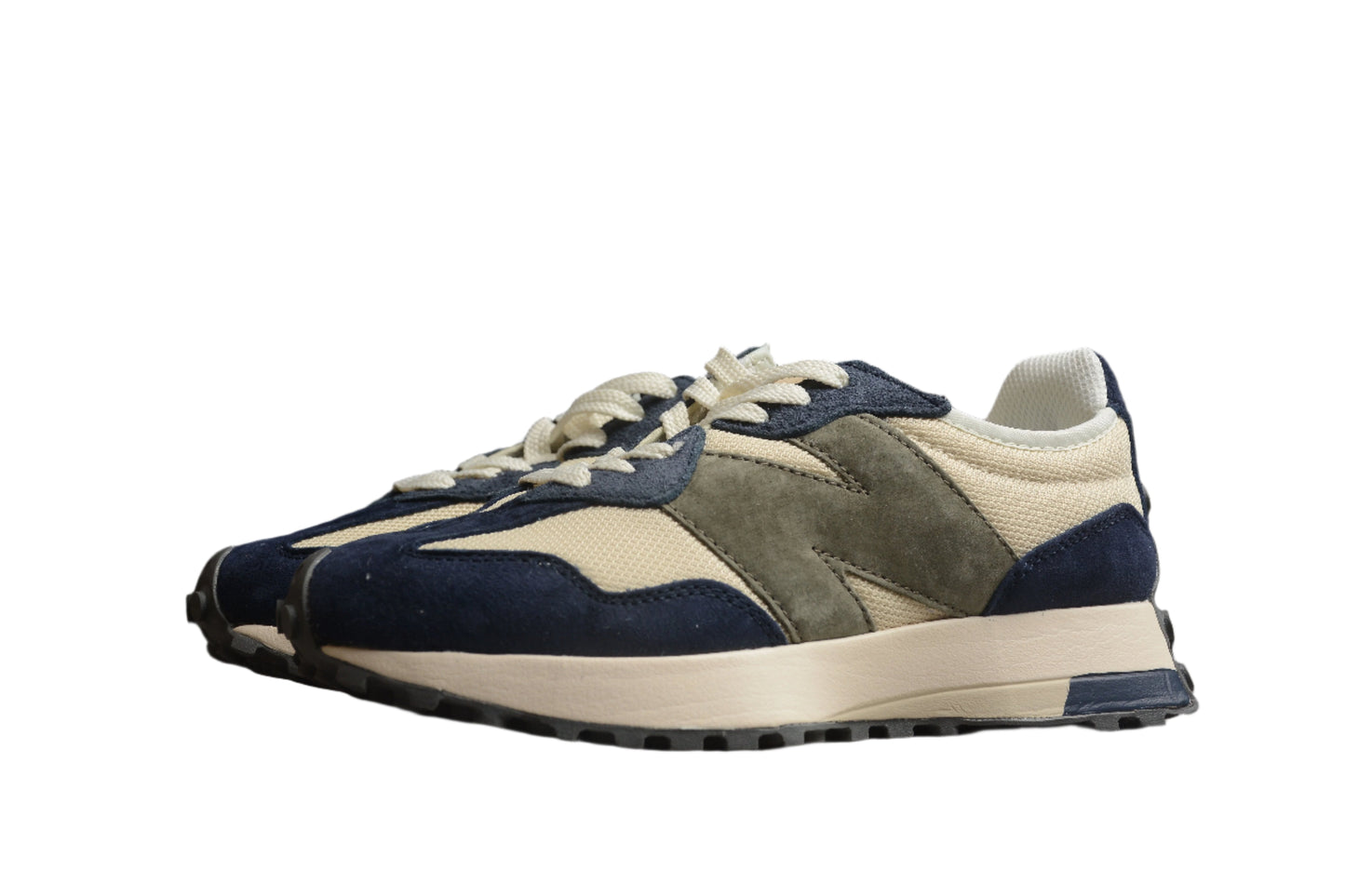 New Balance 327
