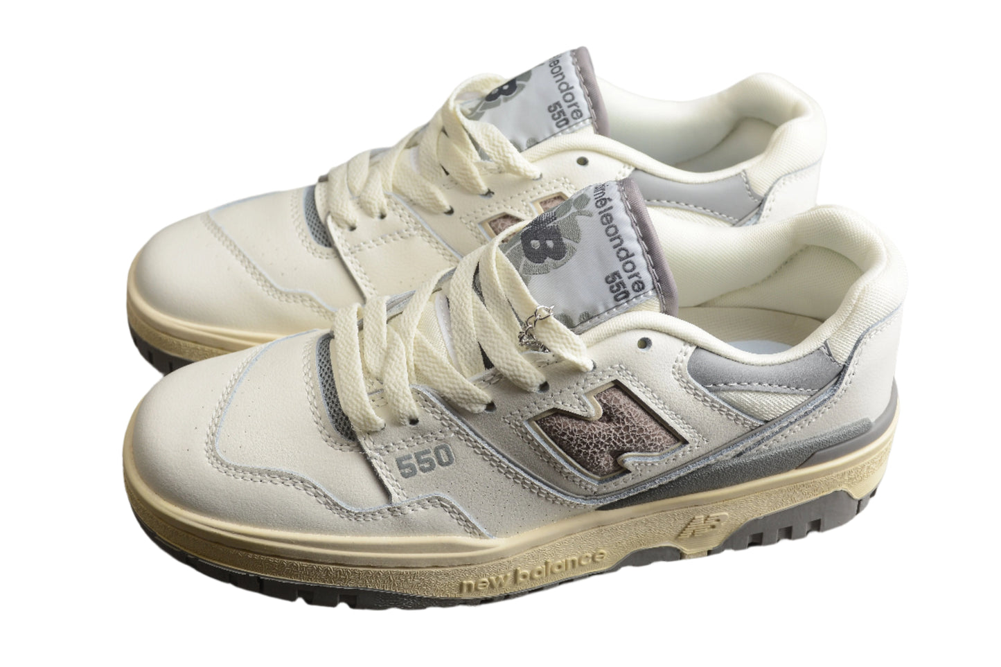 New Balance 550