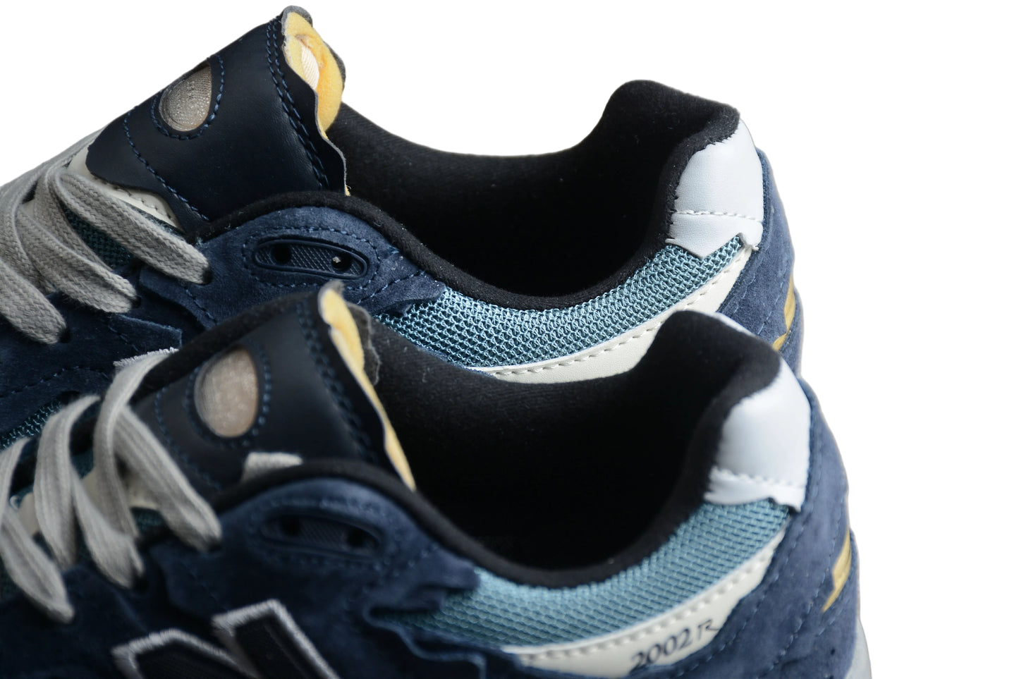 New Balance 2002R