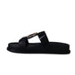Chinelo com Fivela Dourada
