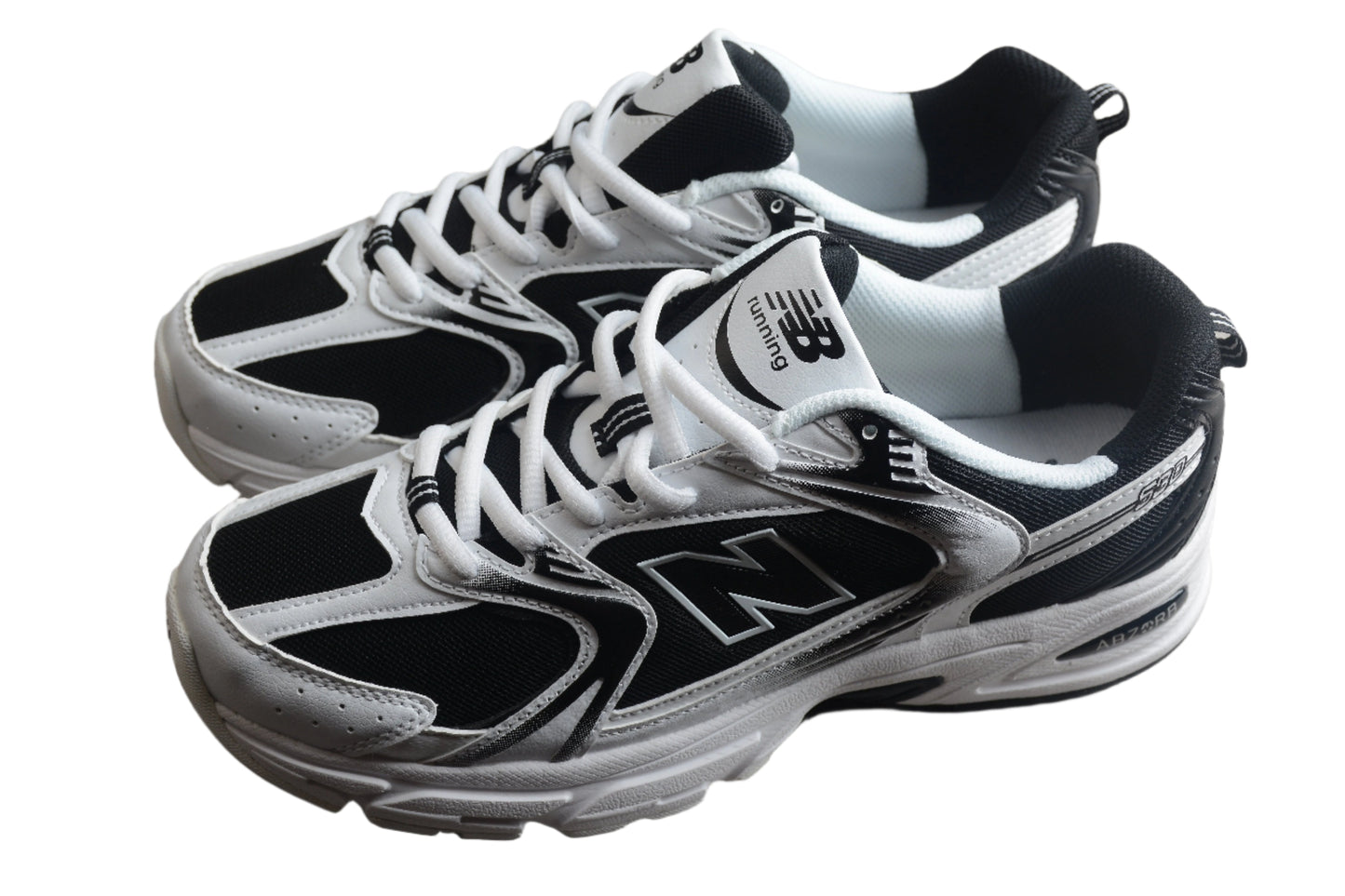 New Balance 530