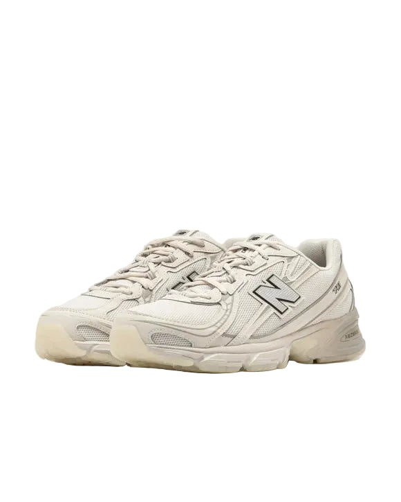 New Balance 740