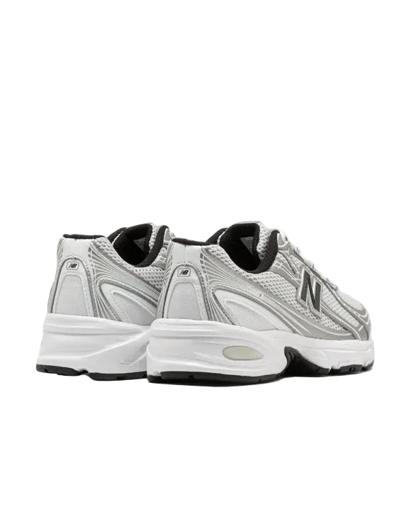 New Balance 740
