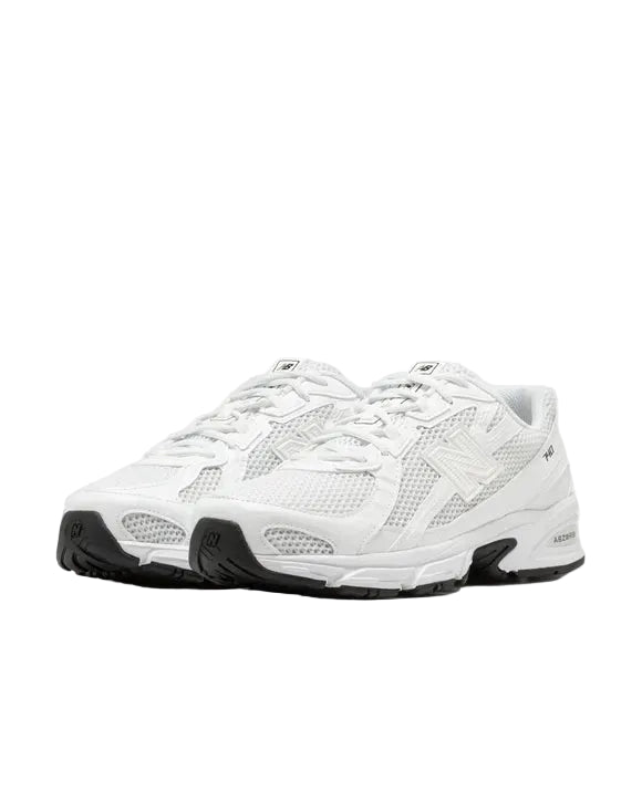 New Balance 740
