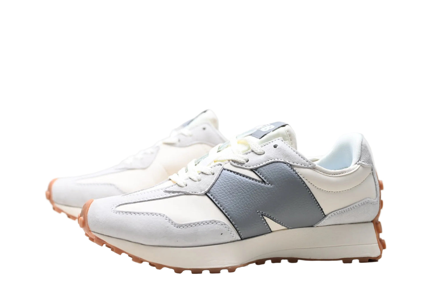 New Balance 327