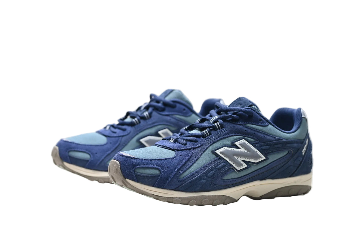 New Balance 204L