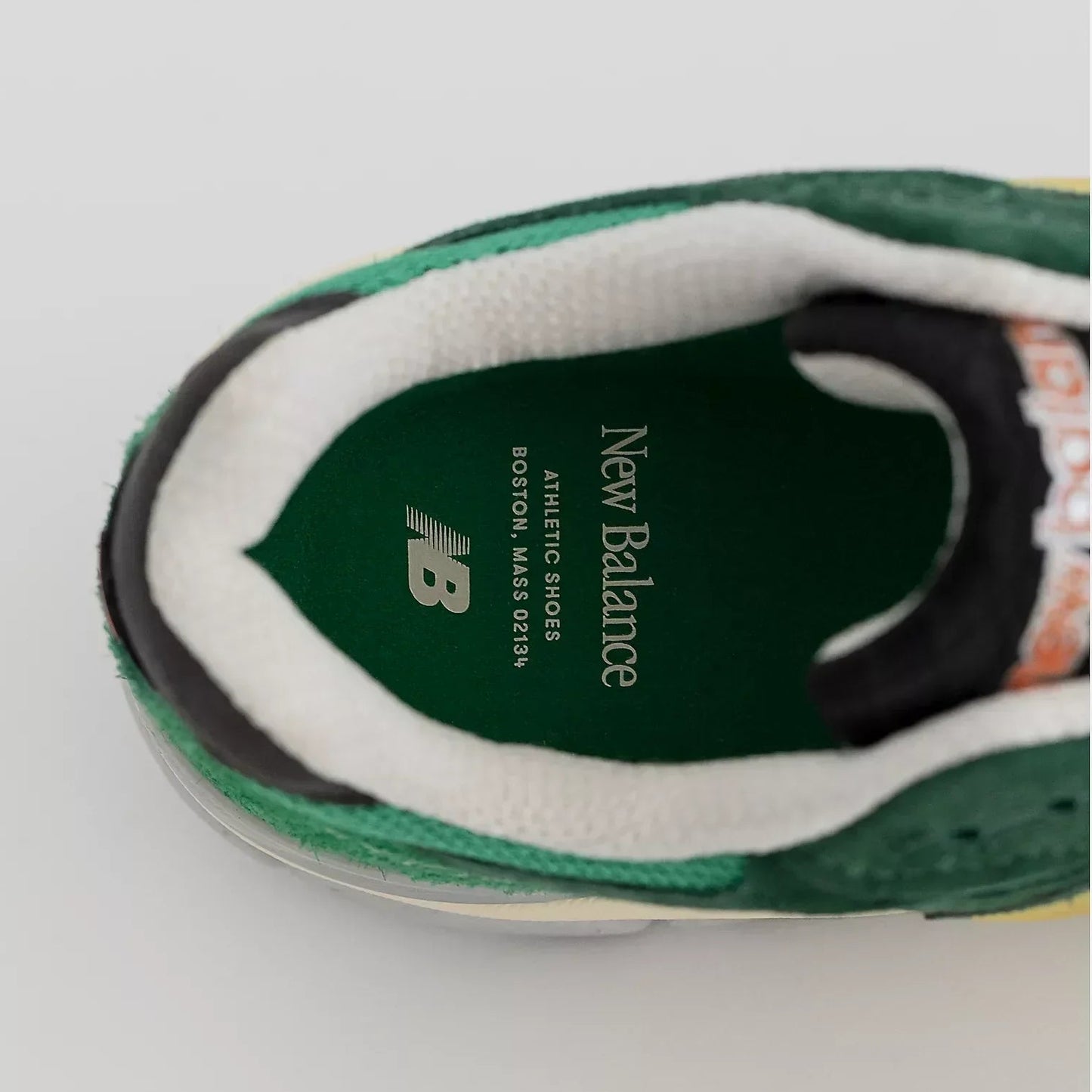 New Balance 990v3
